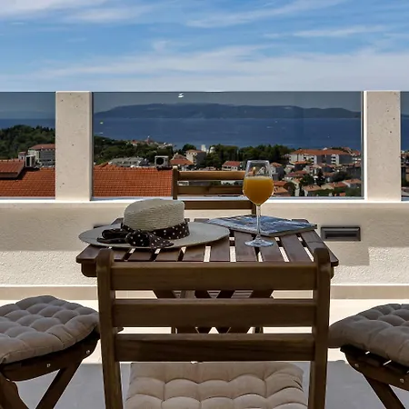 Prgo - With View And Parking Apartamento