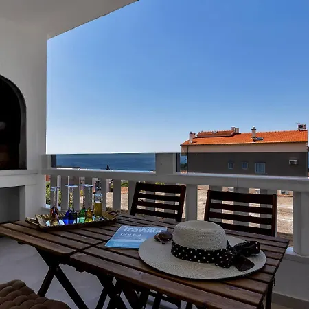 Apartment Prgo - With View And Parking